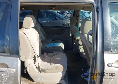 2007 Toyota Sienna Le z USA, uszkodzony, nr VIN 5TDZK23C67S096114